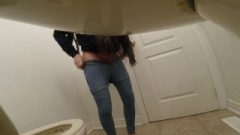 Thai Teen Bathroom Spy Cam