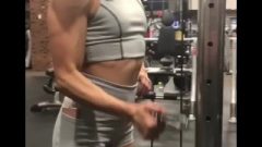 Small Thai Biceps Curls 06