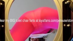 Whore Farts On You From Her Shower-room Chair Peteuse Nice Farts