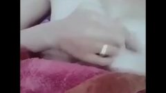 Nubile Masturbation