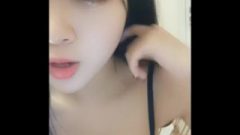 Chinese Webcam Female 萌鹿鹿 Menglulu – Striptease & Sex